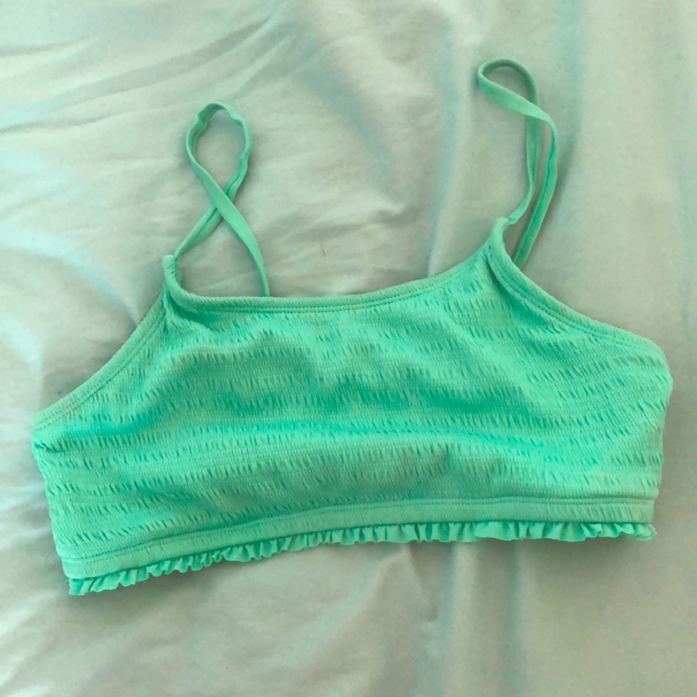 Ribbed bikini top